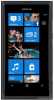 Základní parametry – Nokia Lumia 800

Rozměry	117 x 61 x 12,1 mm
Hmotnost	142 g
Displej	AMOLED, dotykový kapacitní, rozlišení WVGA (480 x 800 px), 16 milionů barev, úhlopříčka 3,7“
Gorilla Glass, podpora Multitouch, senzor jasu, proximity, akcelerometr
Procesor a paměť	jednojádro, 1,4 GHz, 3D grafický akcelerátor
512 MB RAM, 16GB vnitřní paměti + 25GB na SkyDrive serveru
Operační systém	Windows Phone 7.5 Mango
Fotoaparát	8 Mpx (3264 x 2448 px), autofocus, LED blesk, 3x digitální zoom, efekty, vyvážení bílé
nahrávání HD 720p videa se 30 snímky/s
Obsah balení	návod, baterie, nabíječka, datový USB kabel, stereo headset s peckovými sluchátky, silikonové pouzdro, záruční list