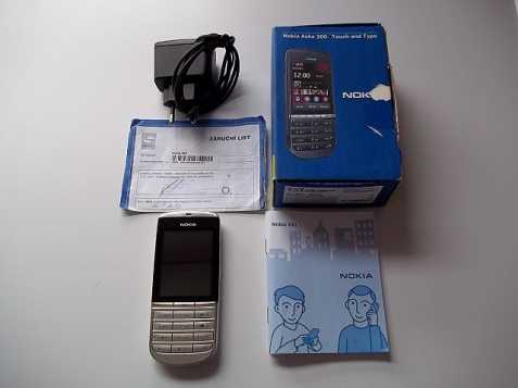 Mobilní telefon NOKIA ASHA 300