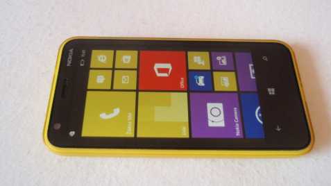 Nokia Lumia 620 dotykový mobil