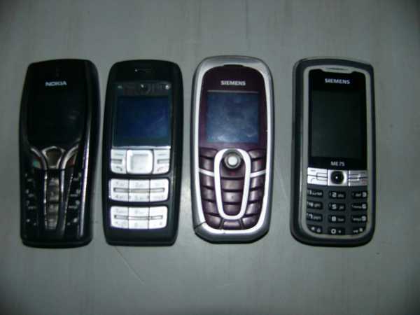 4 x mobilní telefon !!!