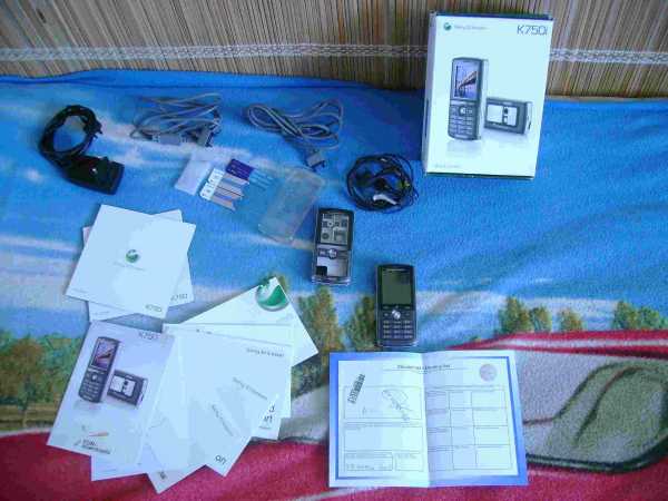 Sony Ericsson K750i zachovalý a nepoškrábaný